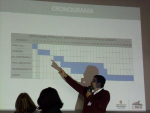 Superintendente de projetos da SPObras, Roberto Moura apresenta cronograma do projeto