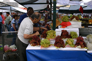 Festas de fim de ano|aquece comércio de frutas