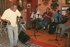 Sábado de Samba no Magnólia Villa Bar