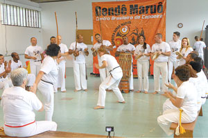 Pelezão sedia Encontro de Capoeira Adaptada
