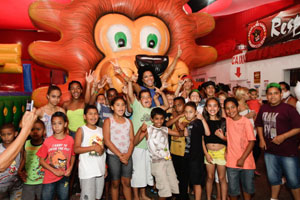 Dragões da Real faz festa para mais de 300 crianças