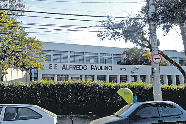 Alfredo Paulino passa a escola em tempo integral