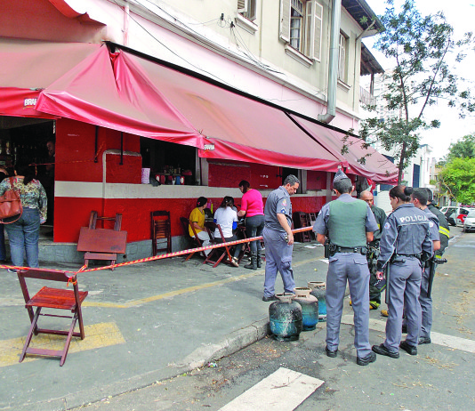 Incêndio mata funcionária de restaurante na Vila Romana