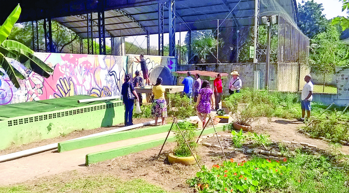 Escola faz mutirão para construção de cisterna