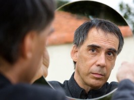 Arnaldo Antunes lança álbum no Sesc Pompeia