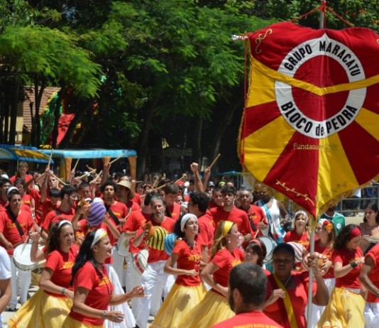 Maracatu Bloco de Pedra celebra 10 Anos no Espaço Serralheria