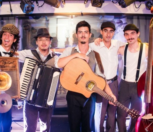 Cabaré dos Três Vinténs se apresenta na Central das Artes