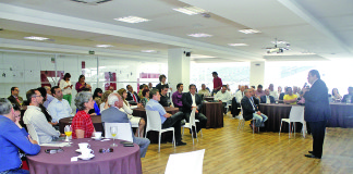 Paulo Frange participa de Café com a Comunidade