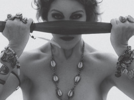 Karina Buhr lança CD no Sesc Pompeia