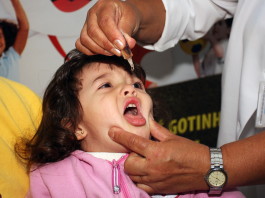 Secretaria prorroga vacinação contra paralisia infantil