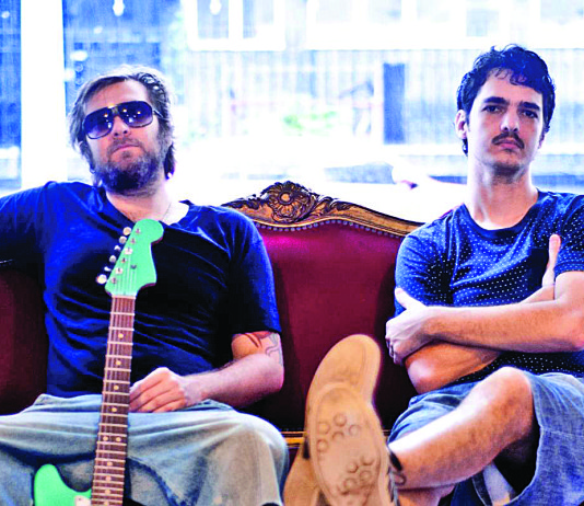 Strobo apresenta seu hard rock com pitadas do Pará