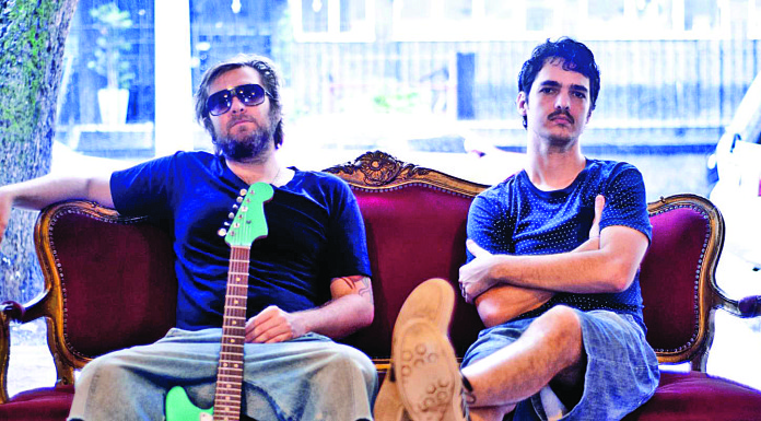 Strobo apresenta seu hard rock com pitadas do Pará