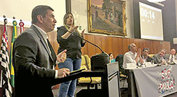 Membro de Associação aponta omissão em relatório
