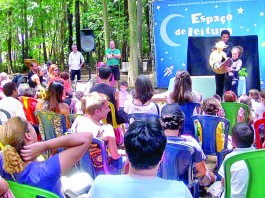 Espaço de leitura encerra ano com atividades circenses