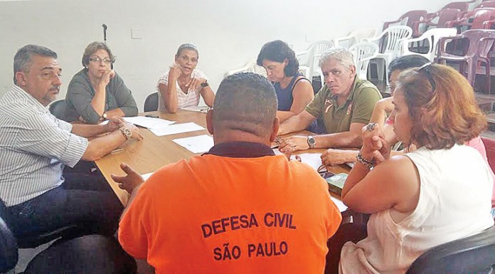 Subprefeitura discute ações de combate a dengue