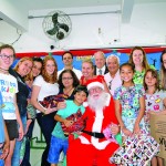 Os alunos da Escola Dilermando Dias dos Santos receberam na quara-feira, 9, presentes arrecadados pelo Rotary Lapa, Alto da Lapa e Kids Act  pelo dia de Natal. (Foto: Samuel Barcellos)