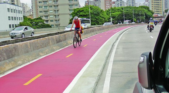 CET entrega trecho da ciclovia da Avenida Antártica