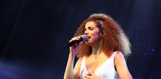 Vanessa da Mata faz show exclusivo no Teatro J. Safra