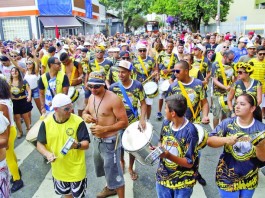 Seis blocos encerram carnaval de rua na região