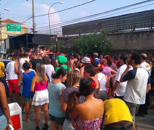 Bloco agita a Lapa de Baixo