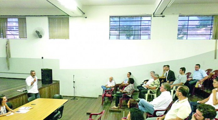 Polêmica marca primeira reunião do Conselho  Participativo