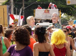 Blocos arrastaram foliões pelas ruas da região