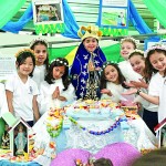 2. No mês de maio, o Colégio Madre Paula Montalt homenageou Nossa Senhora. (Foto: Divulgação)