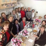 12. A Associação das Famílias de Rotarianos da Lapa (Asfarla) promoveu sua reunião mensal na última terça-feira (2) e cantou parabéns aos aniversariantes de agosto. (Foto: Divulgação)