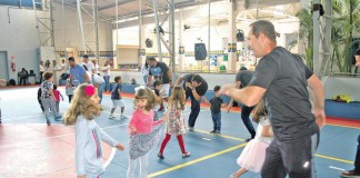 Colégio Santo Ivo homenageia os pais promovendo atividades de interação com os filhos