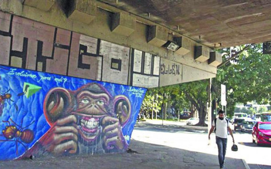 Empresa vence licitação para uso do Viaduto Antártica