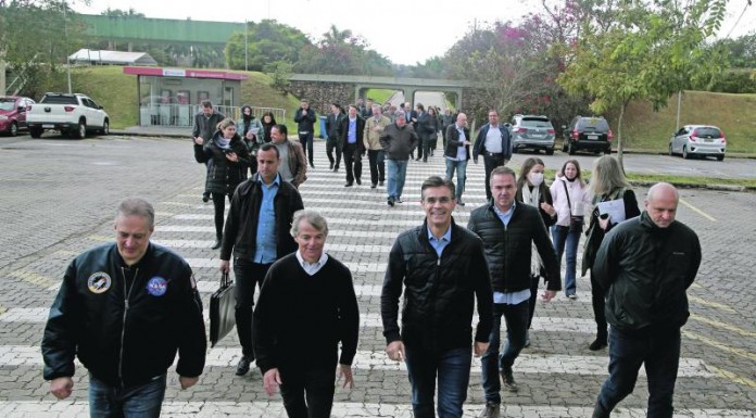 Governo assina concessão de parques da região