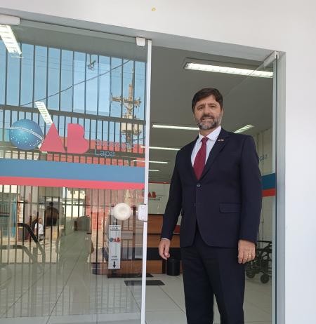 Lúcia Helena Oliveira