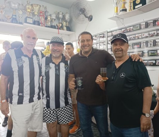 Lúcia Helena Oliveira