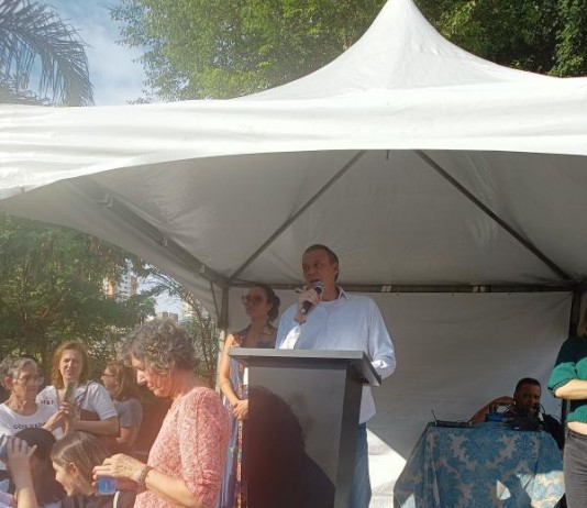 Lúcia Helena Oliveira