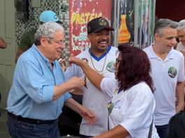 ELEIÇÕES 2024  Paulo Frange realiza encontro com moradores da Lapa