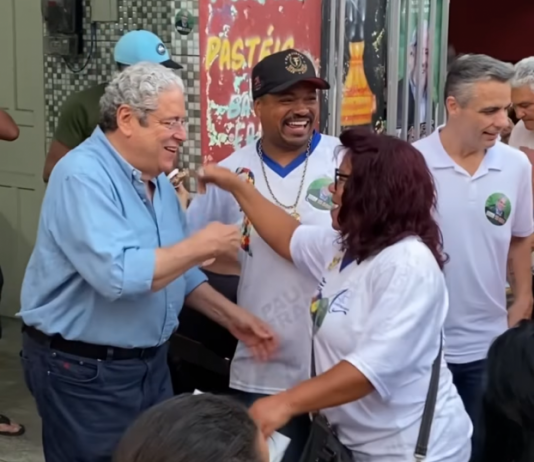 ELEIÇÕES 2024  Paulo Frange realiza encontro com moradores da Lapa