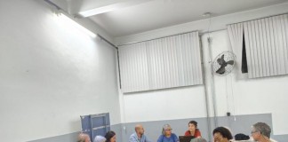 Mutirão de plantio e poda é alternativa para atraso nos serviços de manejo arbóreo, defendem moradores Mutirão de plantio e poda é alternativa para atraso nos serviços de manejo arbóreo, defendem moradores