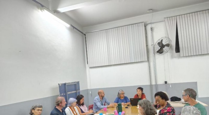 Mutirão de plantio e poda é alternativa para atraso nos serviços de manejo arbóreo, defendem moradores