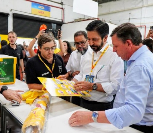 ESPECIAL CARNAVAL  Prefeito acompanha treinamento de ambulantes na Bara Funda