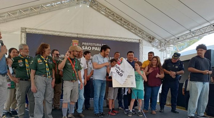 PARQUE ORLANDO VILLAS BÔAS  Prefeito entrega área revitalizada à população