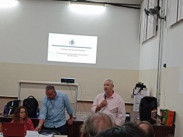 Telhada anuncia saída em reunião do Conselho Participativo