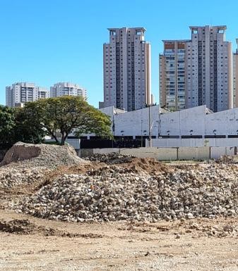 PPP  Descontaminação na antiga garagem da CMTC prosseguirá até setembro