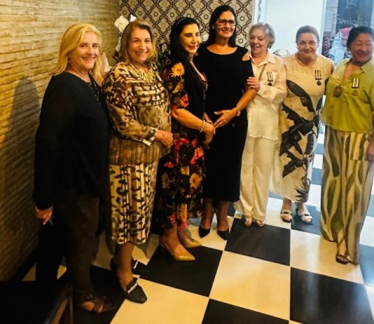 PUBLIEDITORIAL  Mulheres lapeanas são homenageadas com Medalha da Sociedade Veteramos de 32