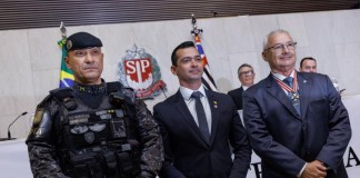 Ex-subprefeito coronel Telhada recebe homenagem da Assembleia Legislativa