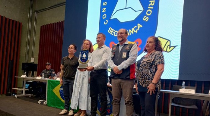 Vice-prefeito recebe homenagem do Conseg Leopoldina