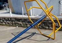 Playground da Praça São Crispim é alvo de vandalismo constante
