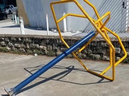 Playground da Praça São Crispim é alvo de vandalismo constante
