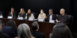 Representantes de residenciais de idosos e de associações da City Lapa participam de seminário