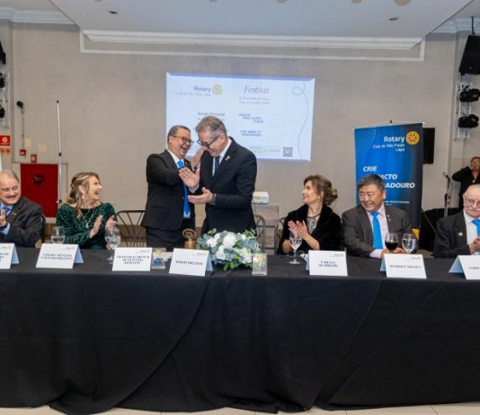 Francisco Komatsu assume presidência do Rotary Lapa